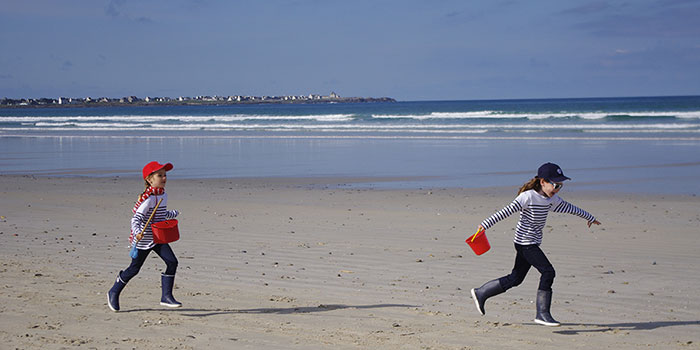 Enfants à la plage de Penmarc'h